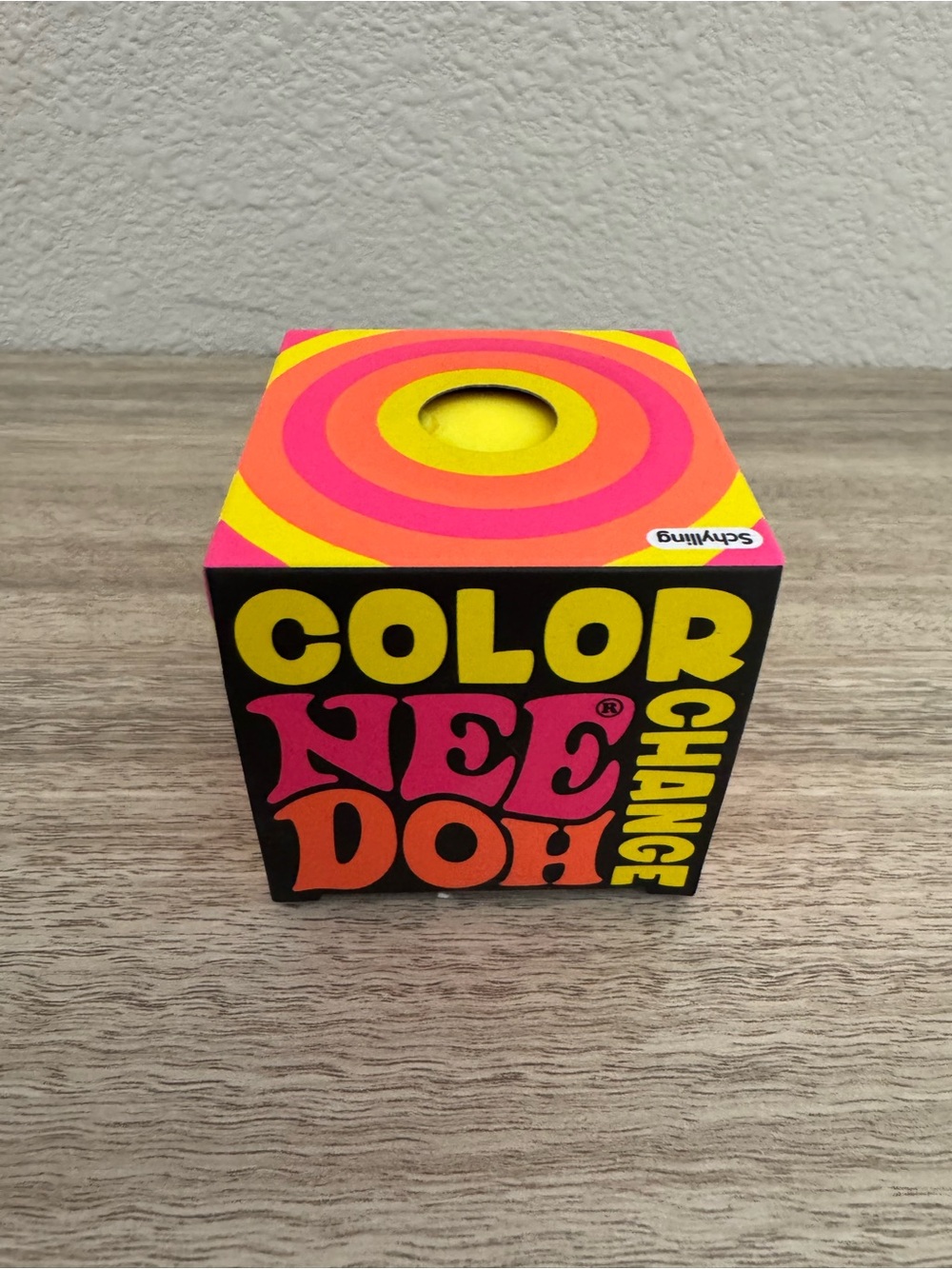 Color NeeDoh Change Kids Stress Toy - Neon Pink & Yellow